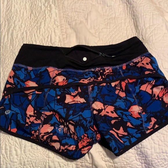Lulu lemon shorts! - Picture 2 of 4